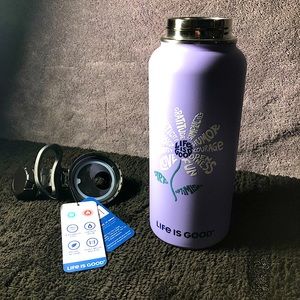 LIFE IS GOOD 32oz STAINLESS STEEL/WATER BOTTLE "SUPERPOWER DAISY"